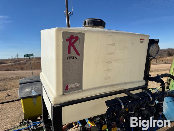 john-deere-7000-image-12