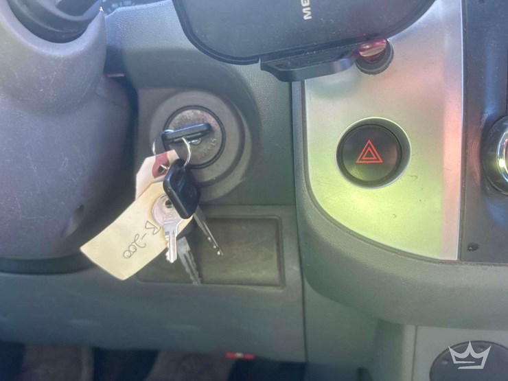 2014-nissan-frontier-image-24