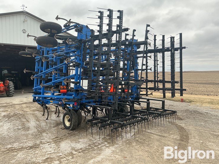 new-holland-st250-image-7