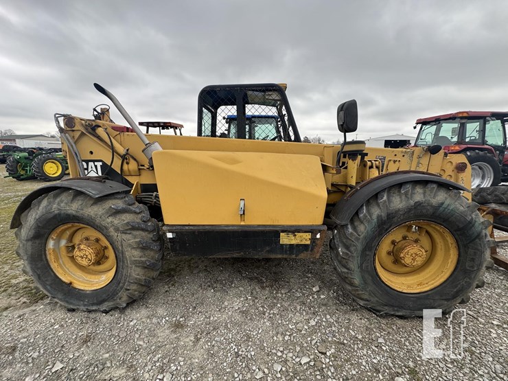 caterpillar-th83-image-5