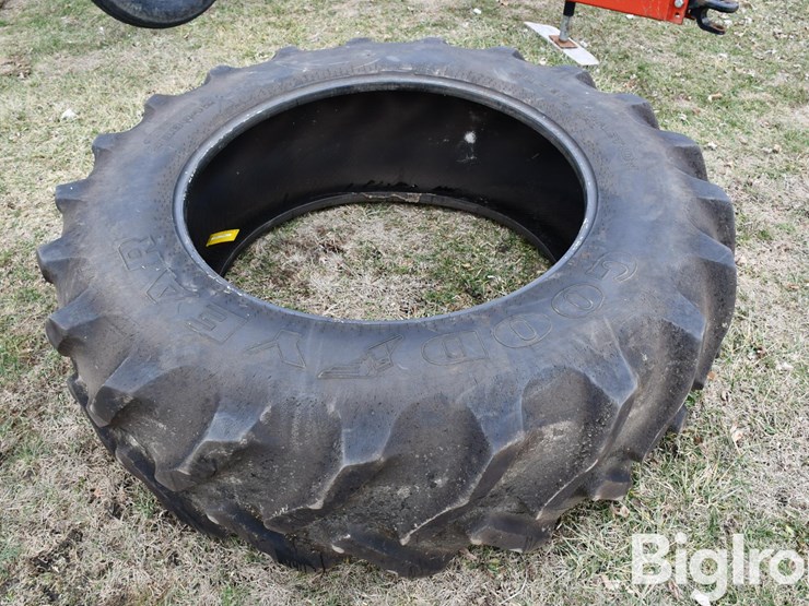 goodyear-20.8r42-tire-image-5
