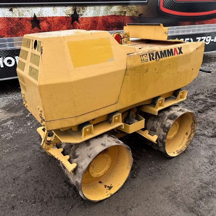 Rammax Walk behind roller