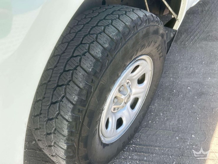 2014-nissan-frontier-image-7