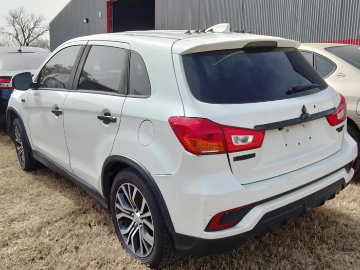 2018-mitsubishi-outlander-image-3