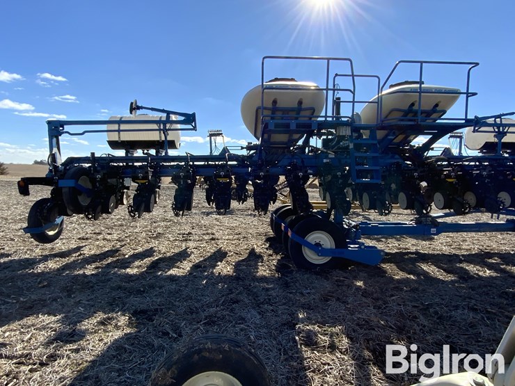 2013-kinze-3660-image-5