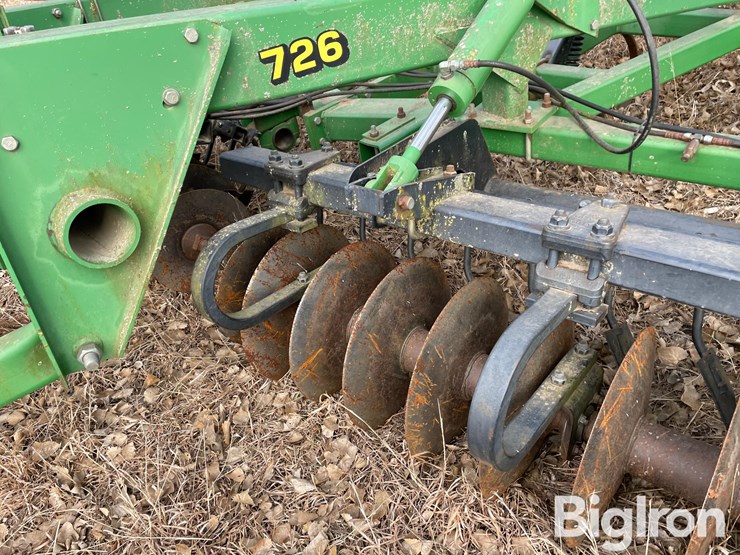 john-deere-726-image-18