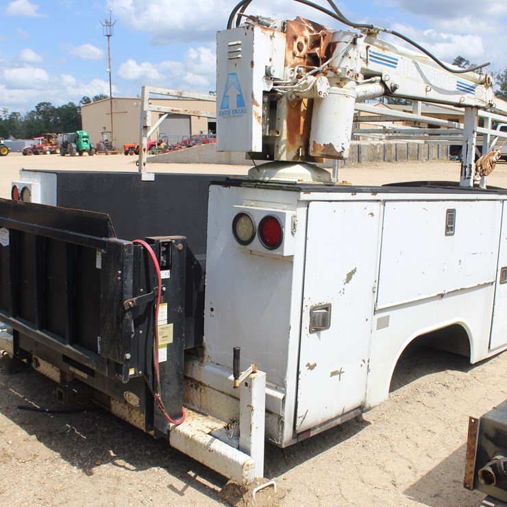 #1653 • SERVICE BED WITH WORKING AUTO CRANE AND LIFT GATE