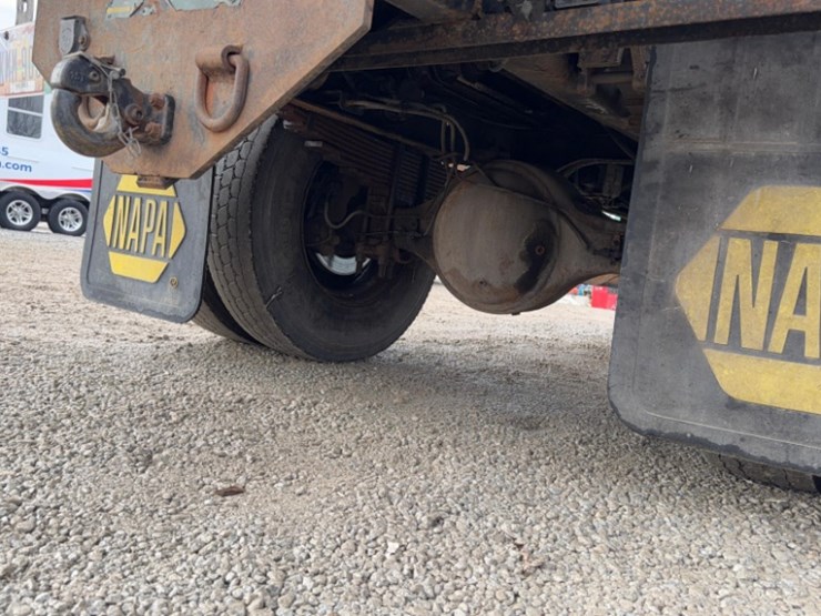 2000-ford-f650-image-18