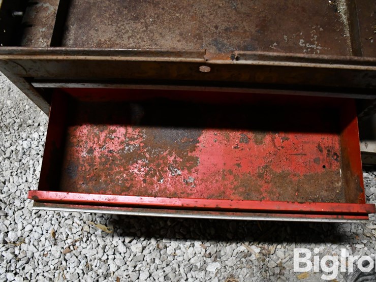 pallet-of-farm-support-image-13