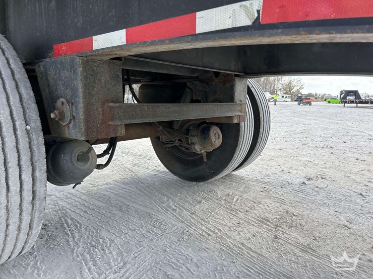 2002-48ft.-t/a-flatbed-trailer-image-11