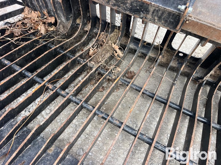 terraclear-78"-rock-picker-image-16