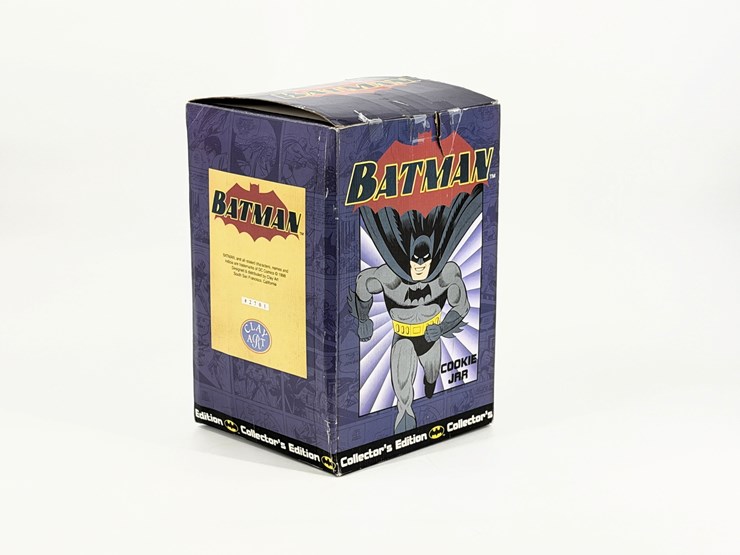 #1054-•-batman-cookie-jar-image-11