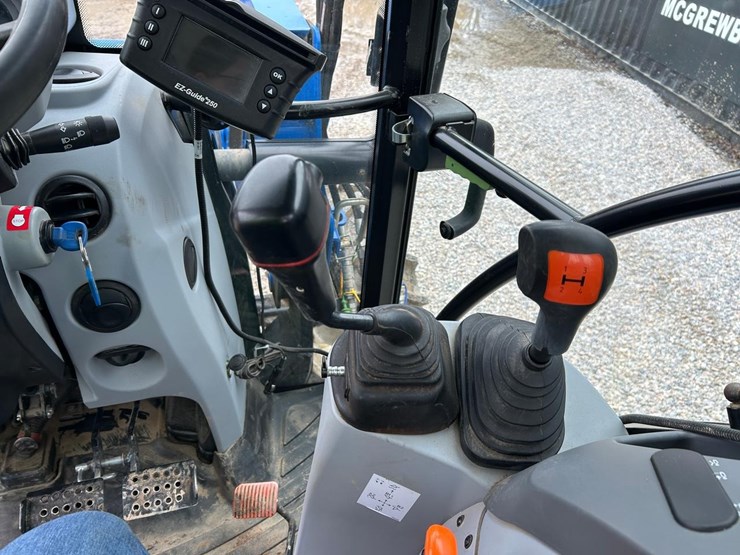 new-holland-powerstar-75-image-23