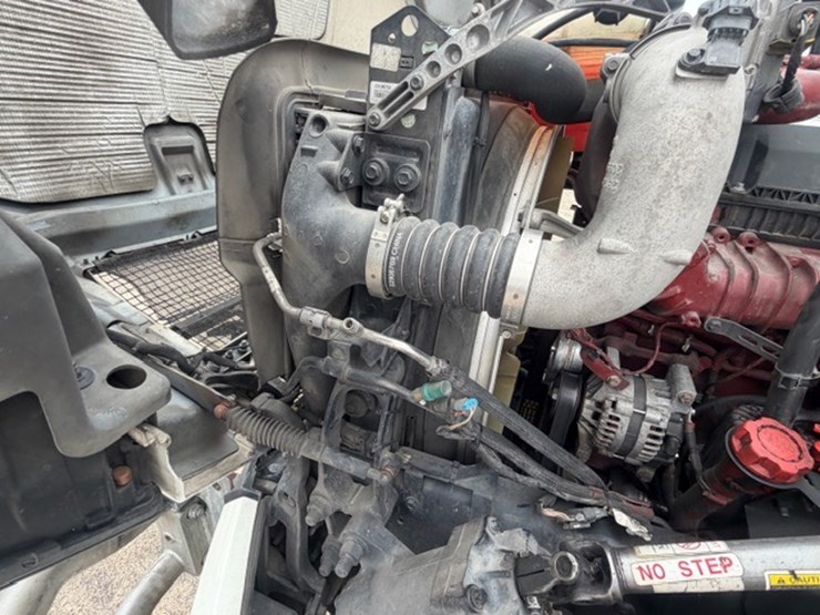 #227-•-2020-mack-anthem-image-90