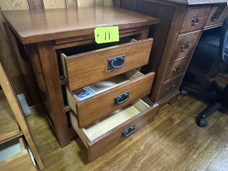 wooden-nightstand-image-2