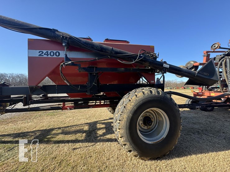 case-ih-2400-image-42