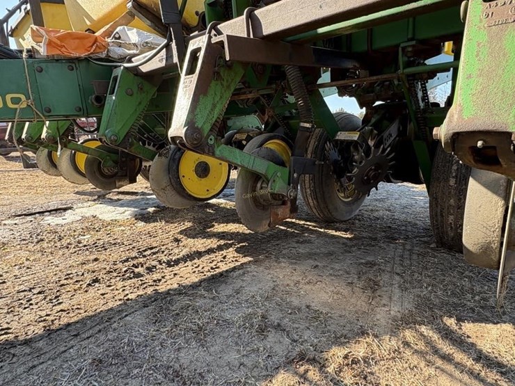 john-deere-7200-image-5