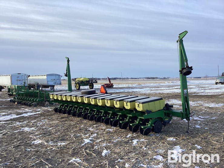 1997-john-deere-1710-image-5