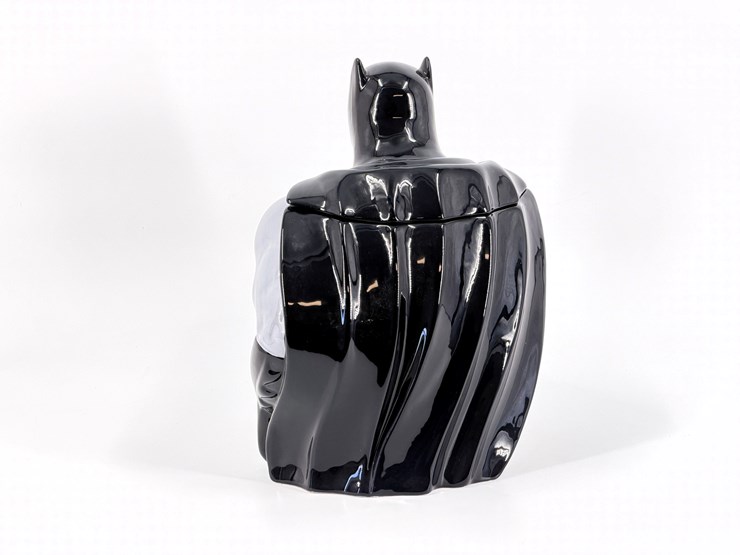 #1054-•-batman-cookie-jar-image-3