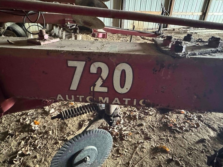 case-ih-720-image-2