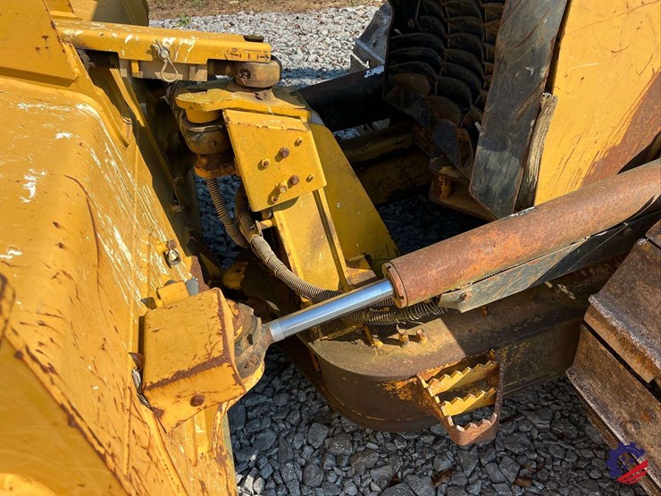 2017-caterpillar-d5k2-xl-image-22