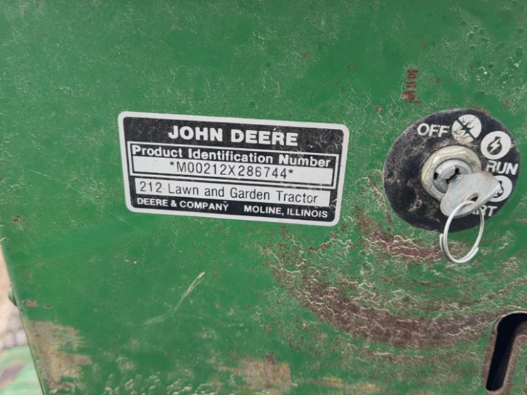 john-deere-212-image-5