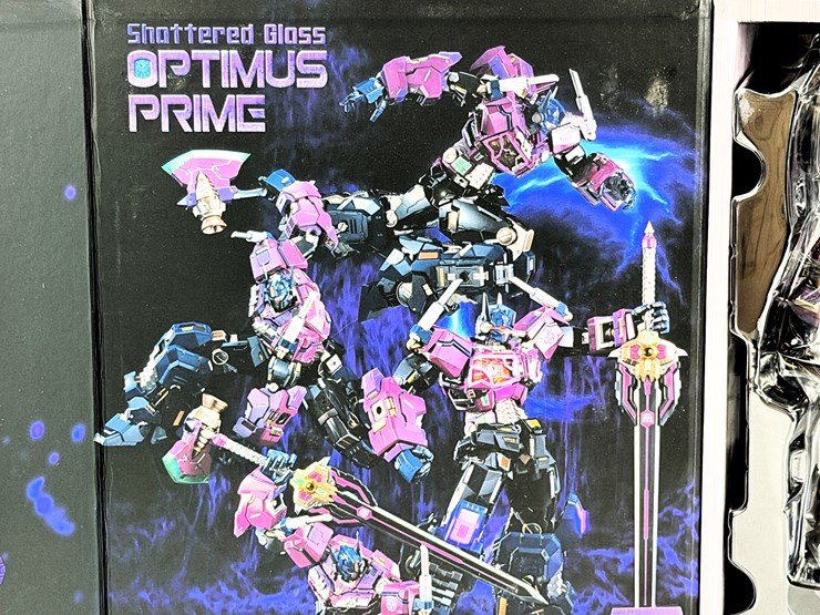 #32245-•-transformers-shattered-glass-optimus-prime-image-6