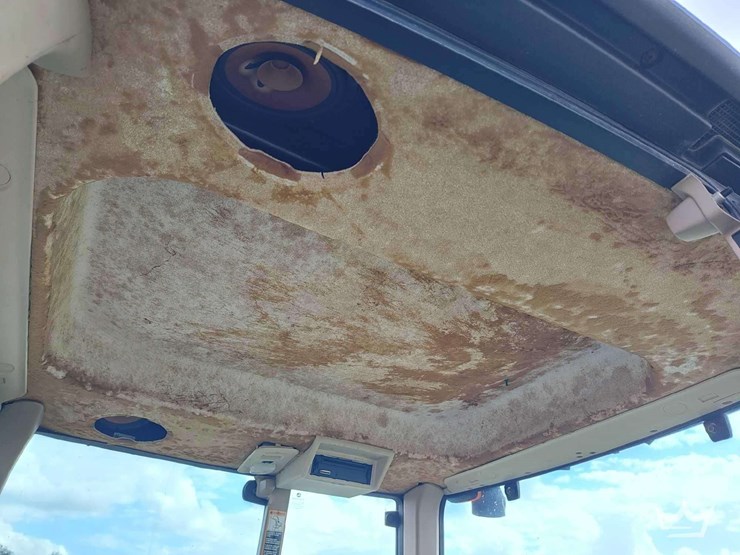 2012-john-deere-6430-image-33