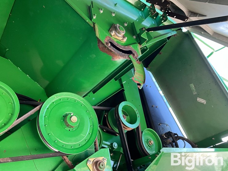 2010-john-deere-9770-sts-image-19