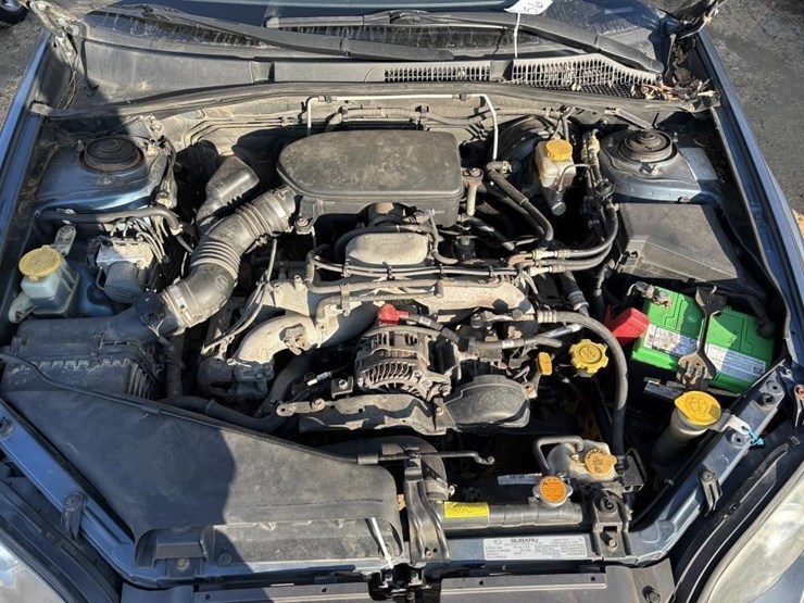 2005-subaru-outback-suv-image-12