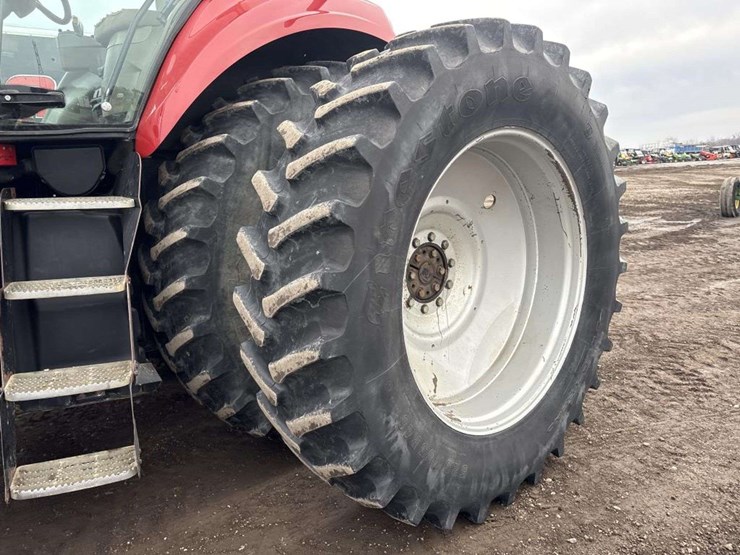 case-magnum-mx275-tractor-image-10