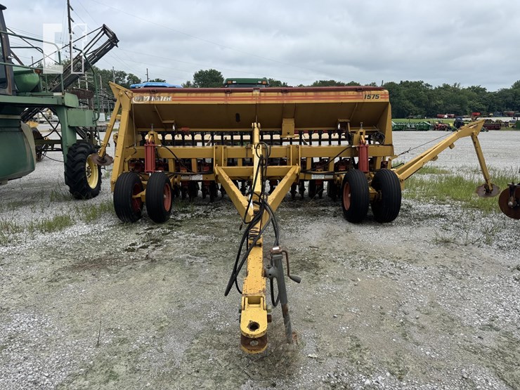 haybuster-1575-image-2