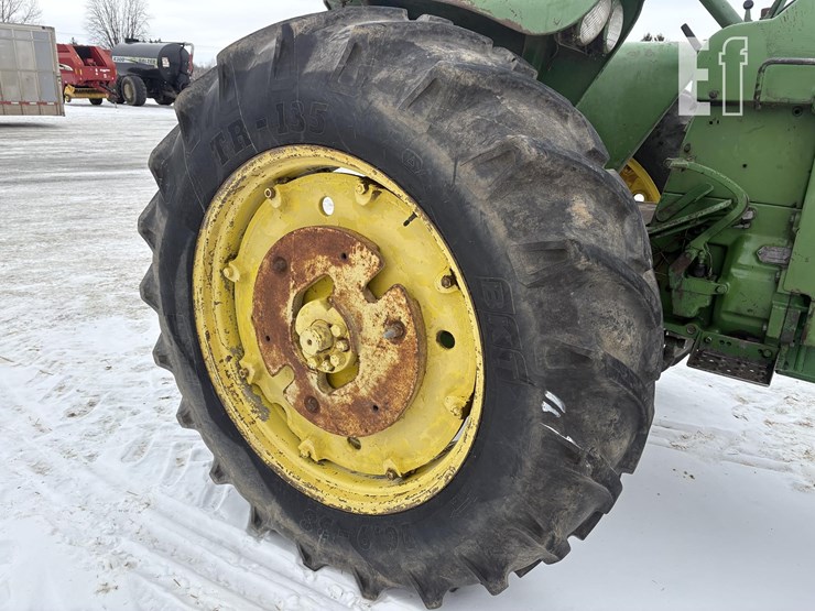 1961-john-deere-4010-image-11