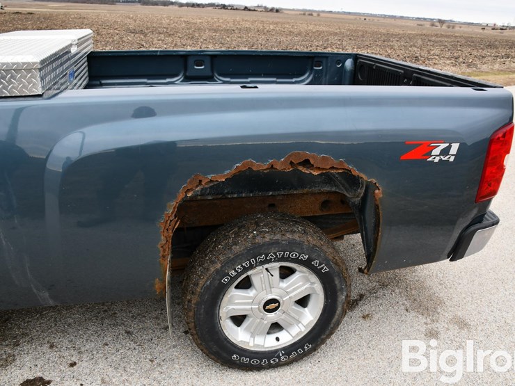 2010-chevrolet-silverado-1500-lt-image-17