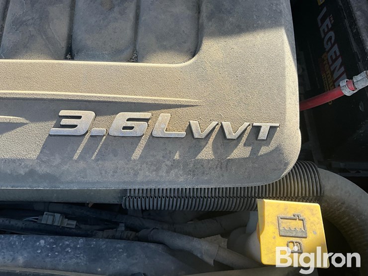 2011-dodge-caravan-image-19