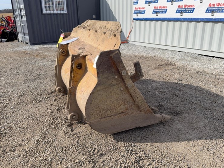 caterpillar-941b-image-1