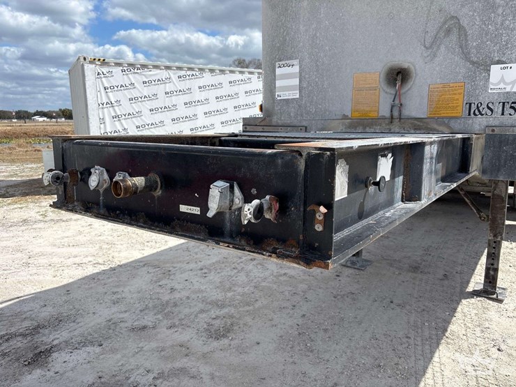 2006-axle-end-dump-image-22