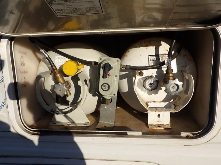 1998-chevrolet-2500-image-42