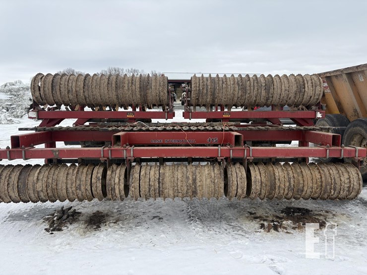 case-ih-415-image-10