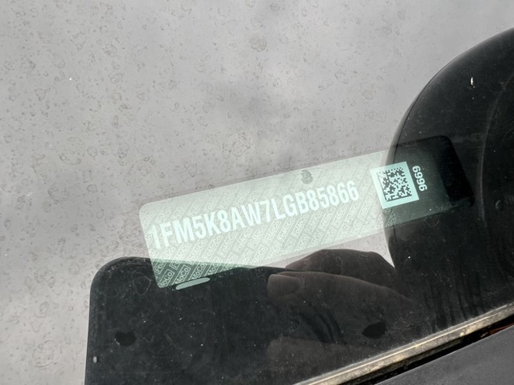 2019-ford-explorer-image-9