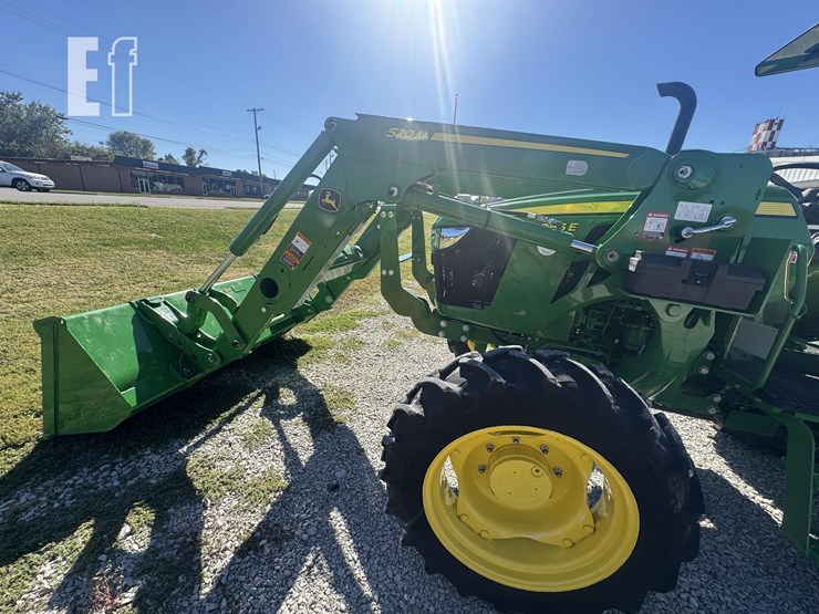 2022-john-deere-5065e-image-14