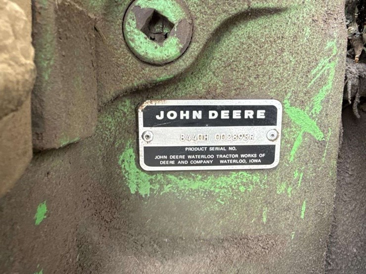 john-deere-8440-image-13