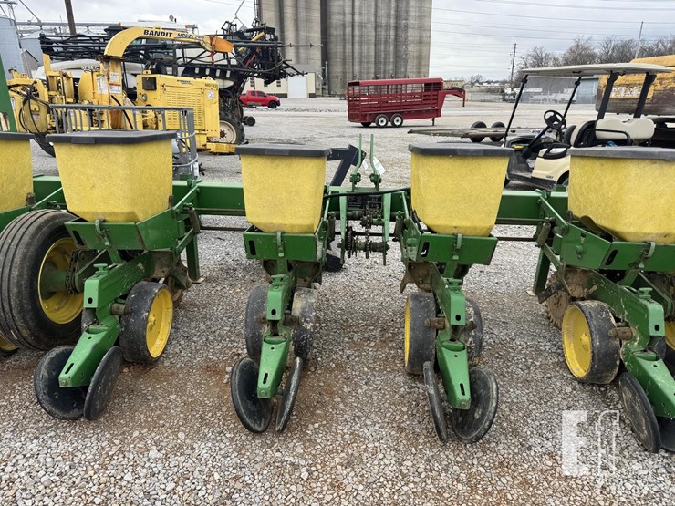 john-deere-7100-image-6