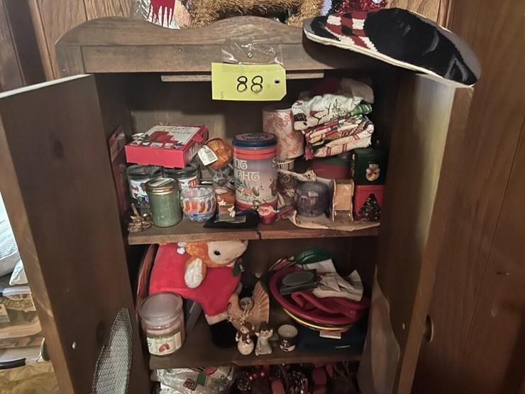 misc.-christmas-decor-&-candles-image-3