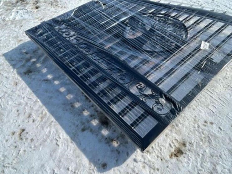 unused-(1)-set-of-greatbear-14-ft-dual-swing-image-9