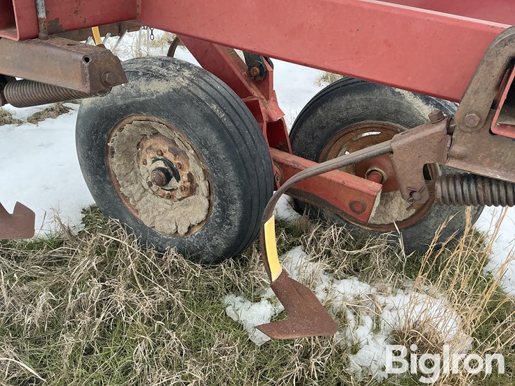 international-4800-image-19