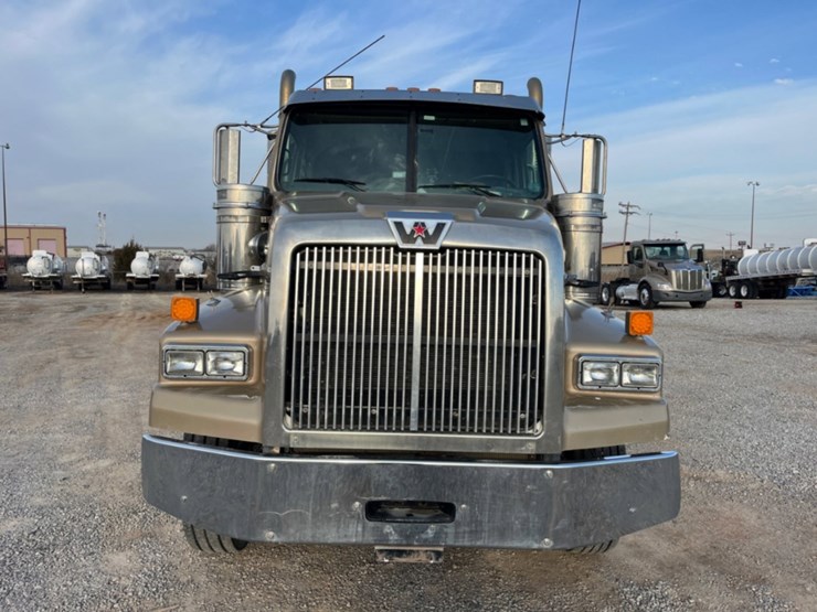 2013-western-star-4900-image-2