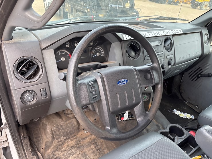 2016-ford-f750-xl-image-14