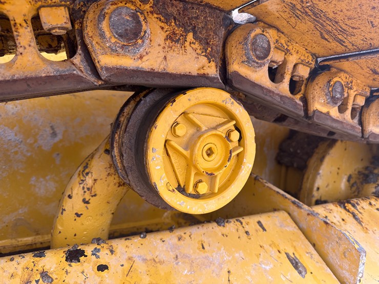 2019-deere-450k-lgp-image-23