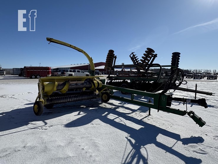 john-deere-3950-image-1